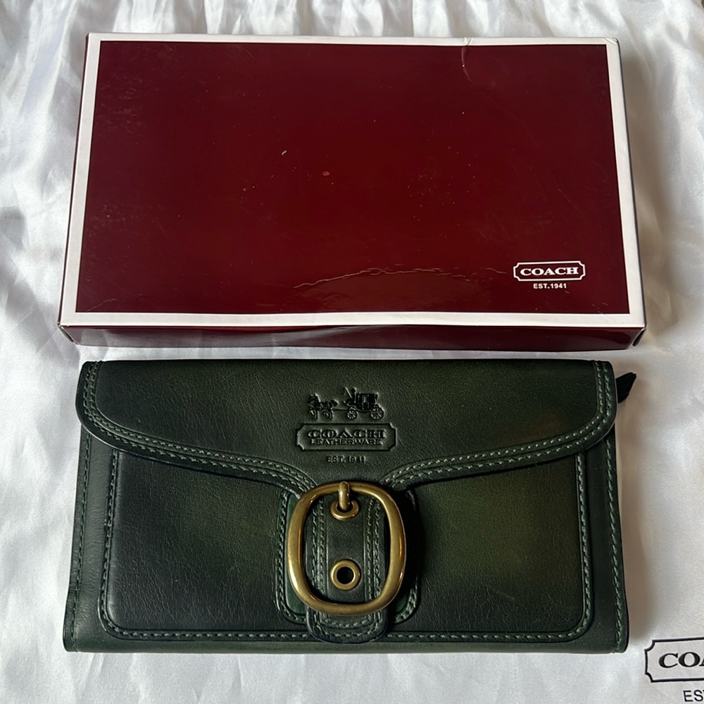 New in Box Coach Bleecker Bottle Green Checkbook Wallet Tattersall Lining w/tags
